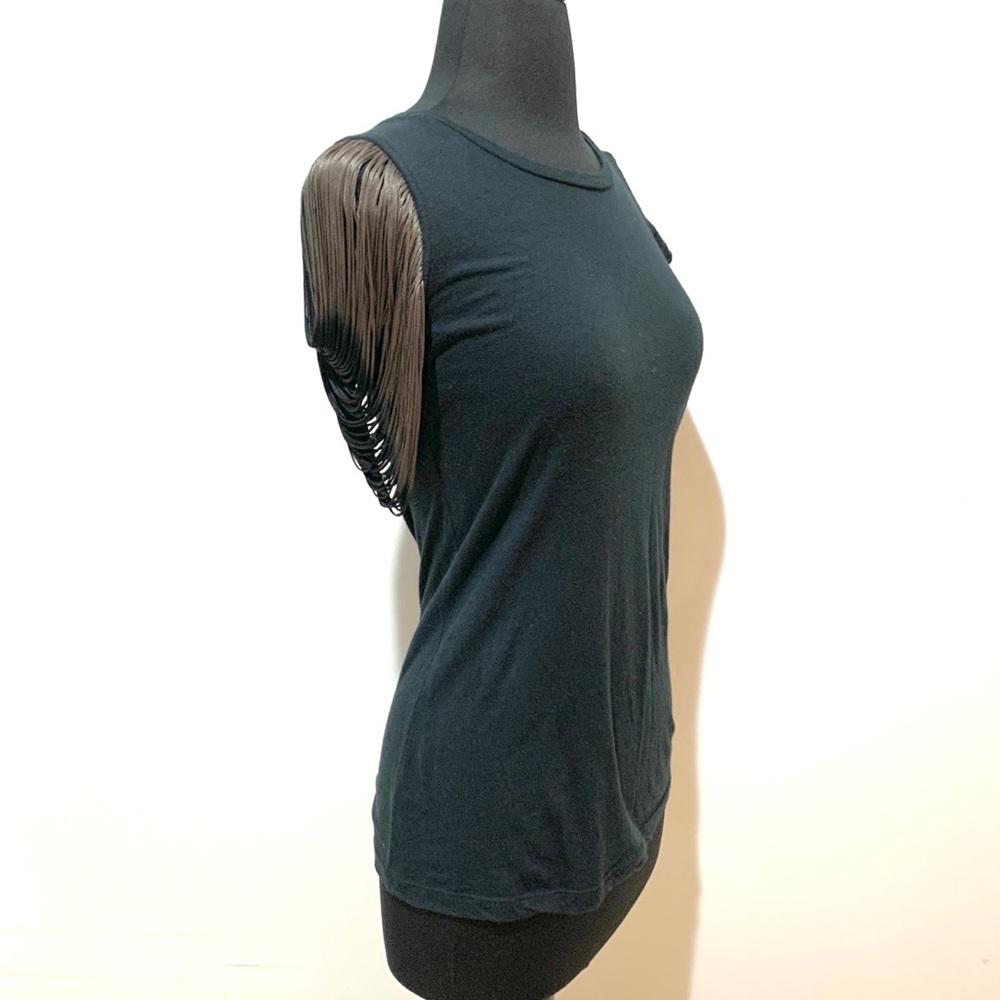 LIA KES NEW YORK Fringe Tee